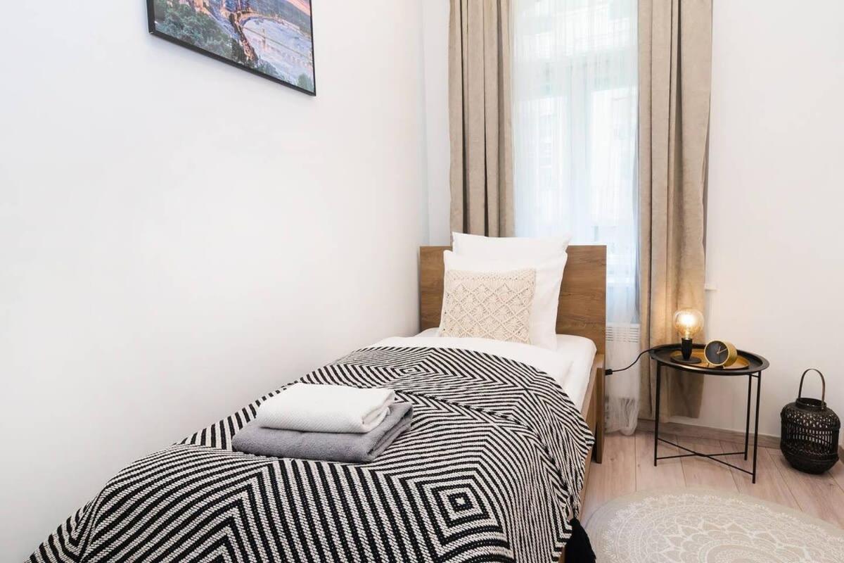 Perfect Place In The Heart Of Downtown Budapest Esterno foto